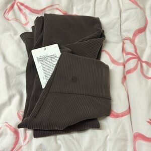 Lululemonn Ribbed softstreme Flared Pant *Regular